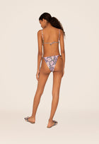 Sabina-Dos-Gardenias-Lila-Bikini-Top-9652