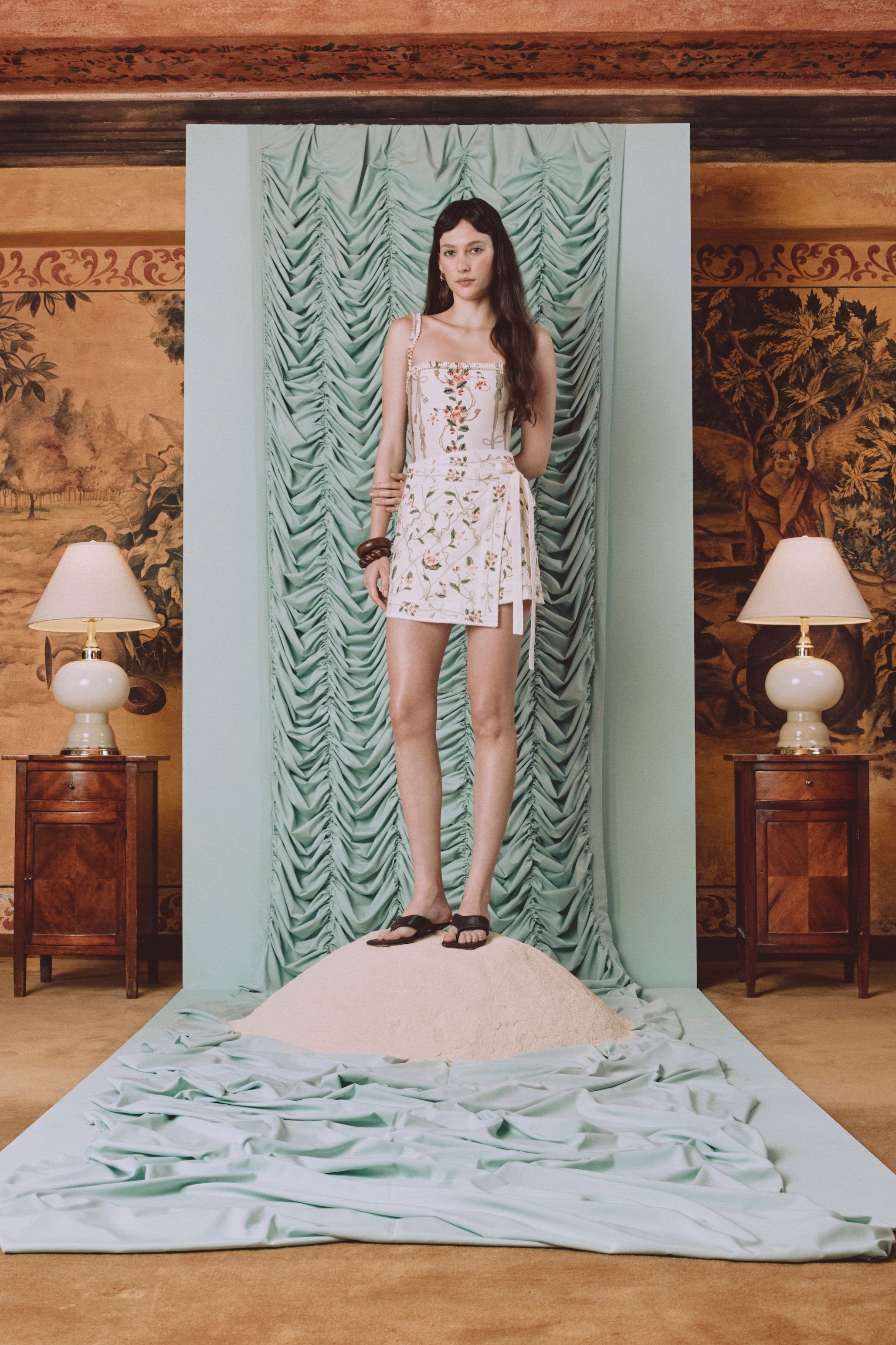 Isleña-LUNA Navegante Pareo Mini-21988-2.jpg