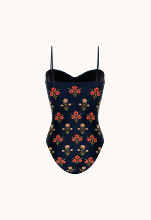 Isolda-Ebano-One-Piece-24091-3.jpg
