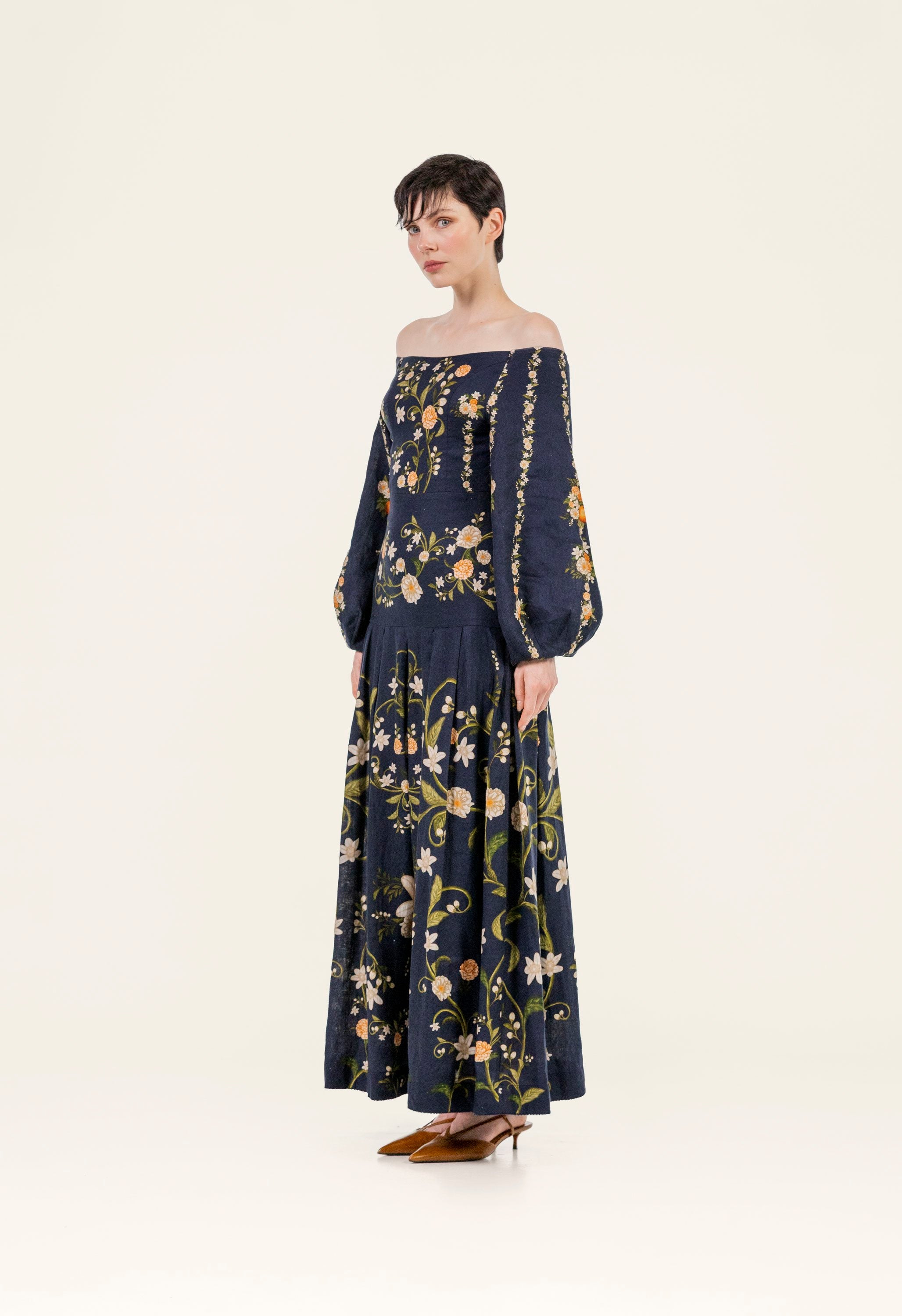 Maria-Senlis Valle Maxi Dress-20842-3.jpg